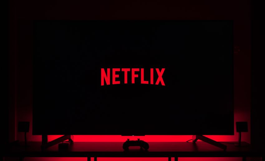 NETFLIX GETS 16 MILLION NEW SIGN-UPS 